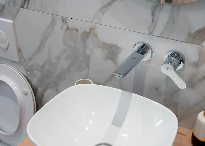 Ionian Blue 4 * Himarë